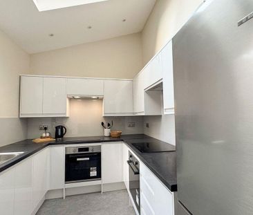 4 bedroom house of multiple occupation to rent - Photo 2