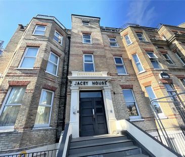 3 bedroom apartment to rent - Photo 3