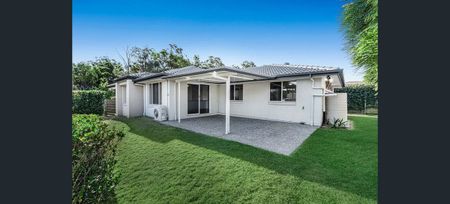 Spacious Bayside Family Home in Leafy Wakerley - Photo 3