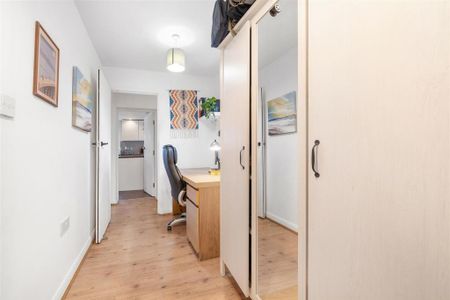 2 bedroom maisonette to rent - Photo 5