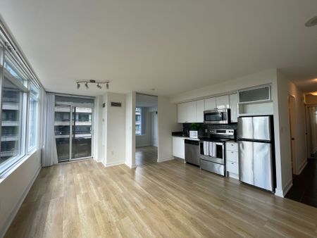 For Lease - 25 Telegram Mews Unit# 609, Toronto, Ontario - Photo 2