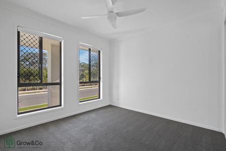 SPACIOUS 4 BEDROOM HOME - Photo 3