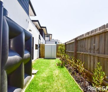 4 & 5/33 Hillcrest Grove, Springvale, VIC 3171 - Photo 6