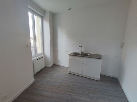 Location maison 3 pièces, 68.00m², Mauges-sur-Loire - Photo 2