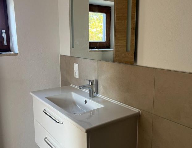 Renovierte 3,5-Zimmer DG-Wohnung mit Balkon in Arnstorf - Foto 1