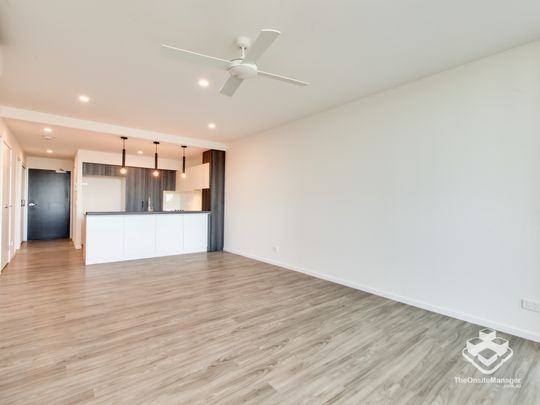 Beautiful Apartment in the heart of Cannon Hill - Photo 1