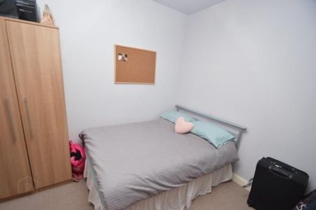 Flat 1-13 Dunluce Avenue, Belfast, BT9 7AW - Photo 2