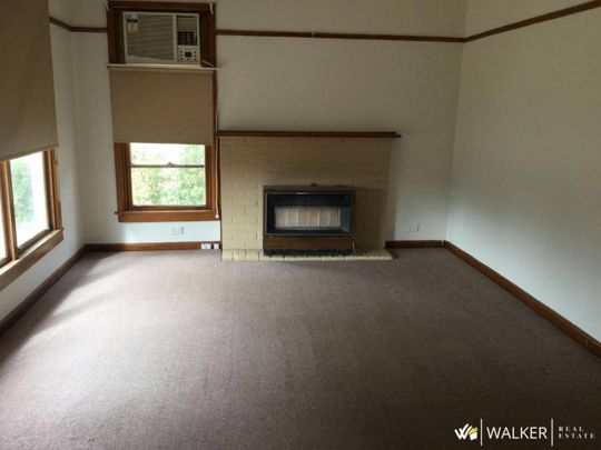 $260.00 per week - Photo 1