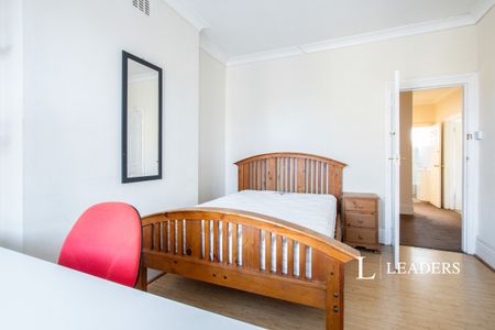 1 bedroom detached to rent Wolverton Road, Bournemouth, Dorset, BH7 - Photo 5