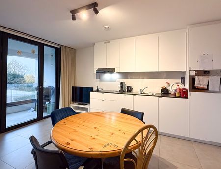 Centraal gelegen en instapklaar appartement met 1 slaapkamer - Photo 4