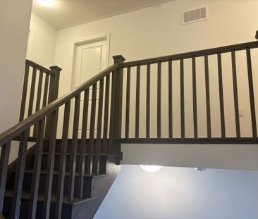 For Lease - 228 Greer Street, Barrie, Ontario - Photo 2