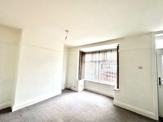 Winter Terrace, Barnsley - Photo 1