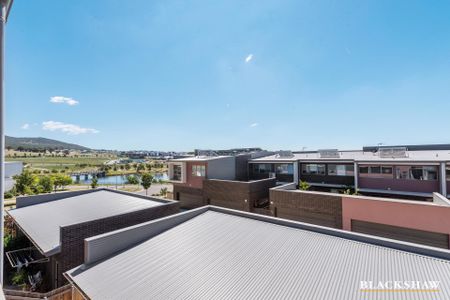 32 Chanter Terrace, Coombs ACT 2611 - Townhouse For Rent | Domain - Photo 4