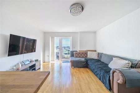 1 bedroom penthouse to rent - Photo 5
