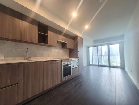 For Lease - 19 Bathurst Street Unit# 1006, Toronto, Ontario - Photo 3