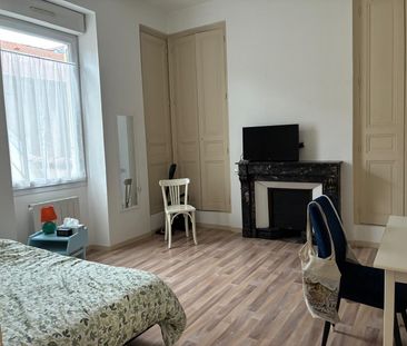 Location Appartement 1 pièce 27m² VALENCE 26000 - Photo 2