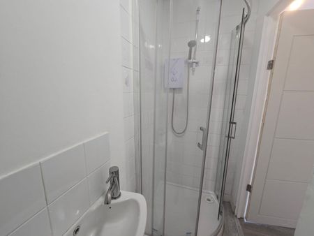 Studio Flat, Stanstead Road, SE23 - Photo 2