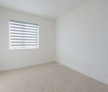 For Lease - 20 Westwood Avenue, Barrie, Ontario - Photo 1