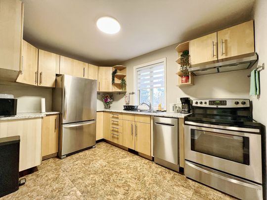 For Lease - 24 Gentry Crescent Unit# Unit A, Richmond Hill, Ontario - Photo 1