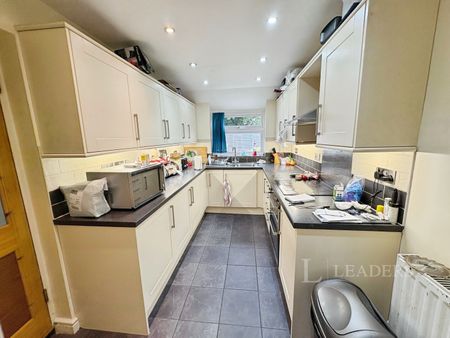 3 bedroom semi-detached to rent Preston Drive, IP1 - Photo 4