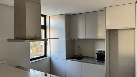 APARTAMENTO T1 EM MAXIMINOS PARA ARRENDAMENTO - Photo 3