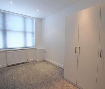 Carfax, Horsham, RH12 - Photo 3