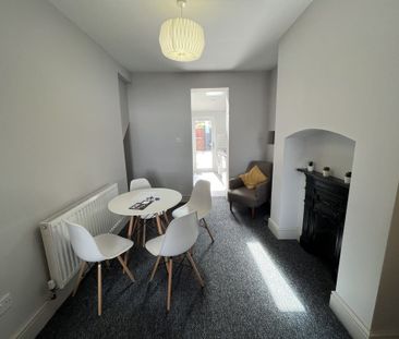 Earle Street, The Groves - P10496 - Photo 3