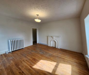 226 Douglas Avenue - U3 - Photo 6