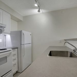 Valleyview Apartments - Photo 2