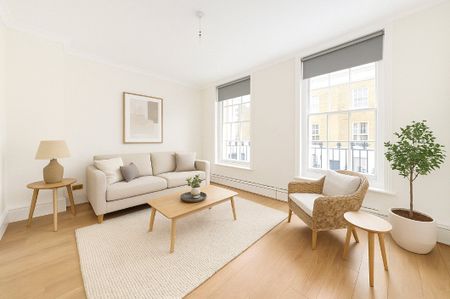 Spacious four-bedroom Chelsea house with garage and charming outside space - Photo 2