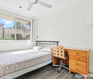 Freshly Painted Spacious Villa - Photo 6