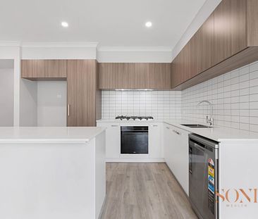 Modern Brand New 4-Bedroom House in Sapphire Estate! - Photo 4