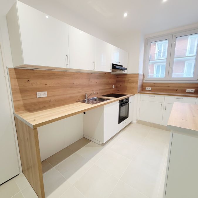 Location Appartement 5 pièces 127m² - Photo 1