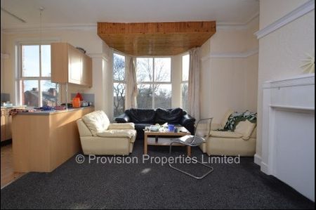 4 Bedroom Flats in Leeds - Photo 5