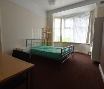 5 bedroom terraced house to rent - Photo 2