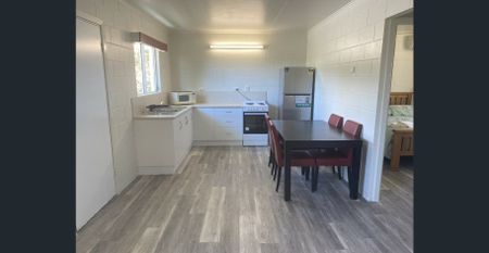 2 BEDROOM, AIR CONDITIONED AND F/FURNISHED - Photo 4