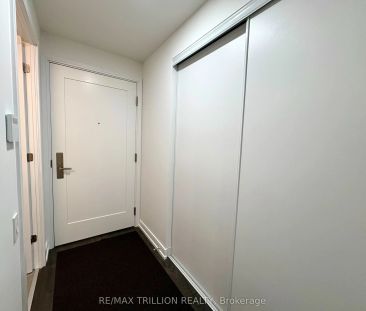 3 Gloucester Street #1802 - Photo 1