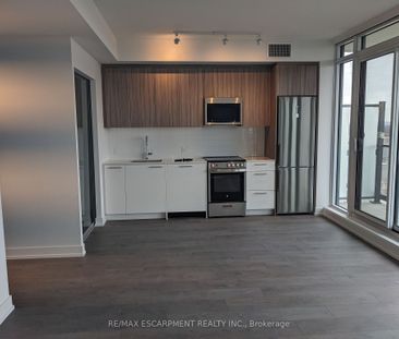 For Lease - 225 Veterans Drive Unit# 910, Brampton, Ontario - Photo 3