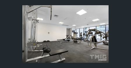 High Floor 1 Bedroom - Photo 3