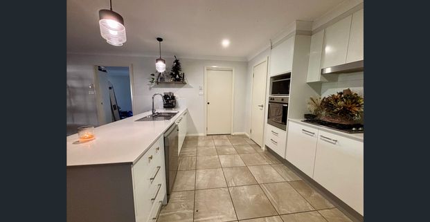 4 BEDROOM HOME - NORTH TAMWORTH LOCATION - Photo 1