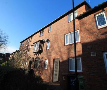 4 bedroom terraced house to rent - Photo 1
