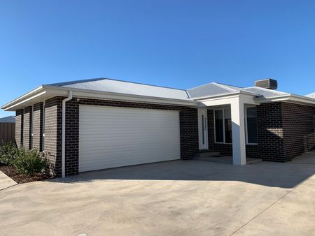 Home For Rent - Photo 4