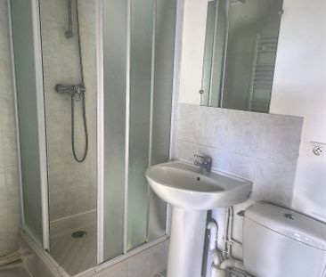 Location Appartement 2 pièces 28m² CLERMONT FERRAND 63000 - Photo 3