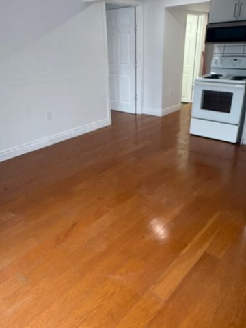 For Lease - 131 Peach Blossom Crescent Unit# Lower, Kitchener, Ontario - Photo 4