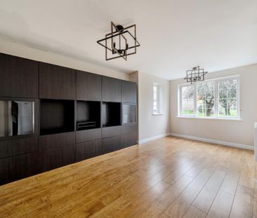 5 bedroom detached house to rent - Photo 2