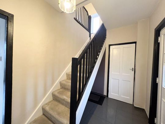 3 bedroom property to rent - Photo 1