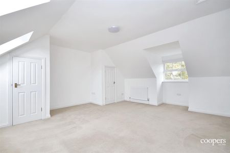 4 bedroom house - detached - Photo 5