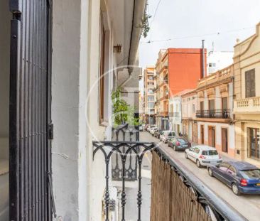 Valencia - Photo 2