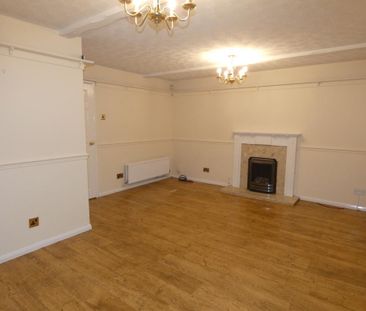 3 bedroom detached house to rent - Photo 3