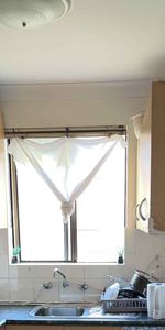 Charming 2-Bedroom Unit in Fairfield - Photo 3